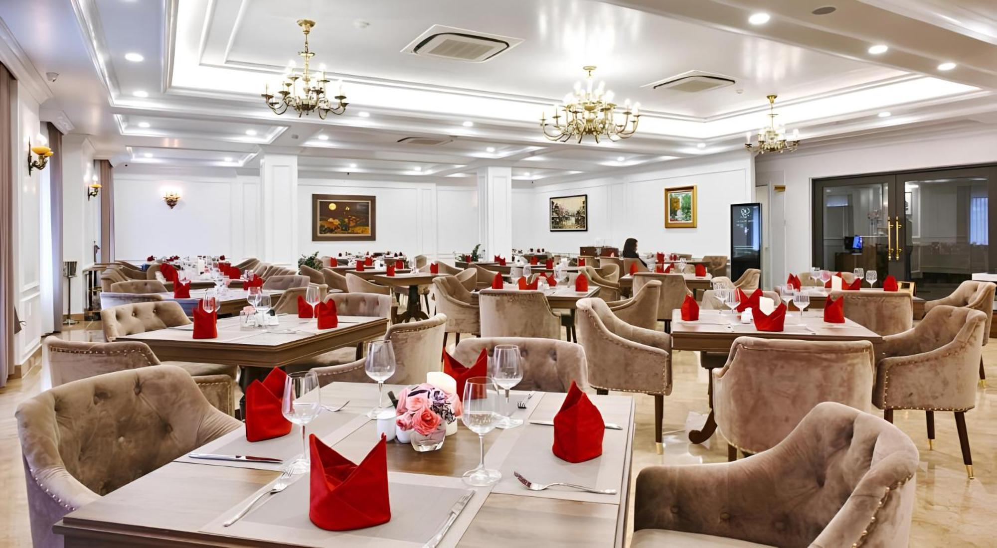 Le Haute Hotel Hai Phong Esterno foto