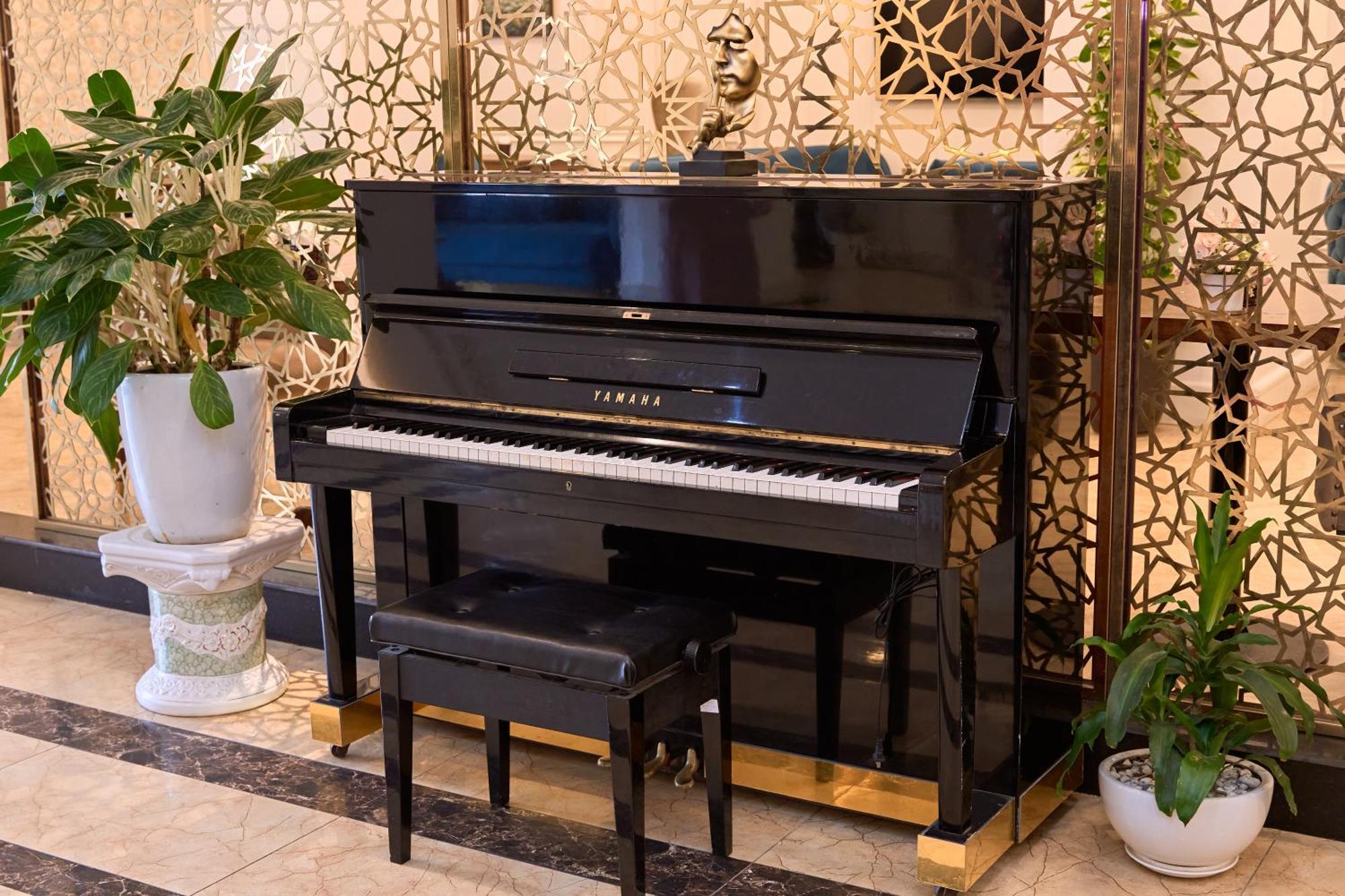 Le Haute Hotel Hai Phong Esterno foto