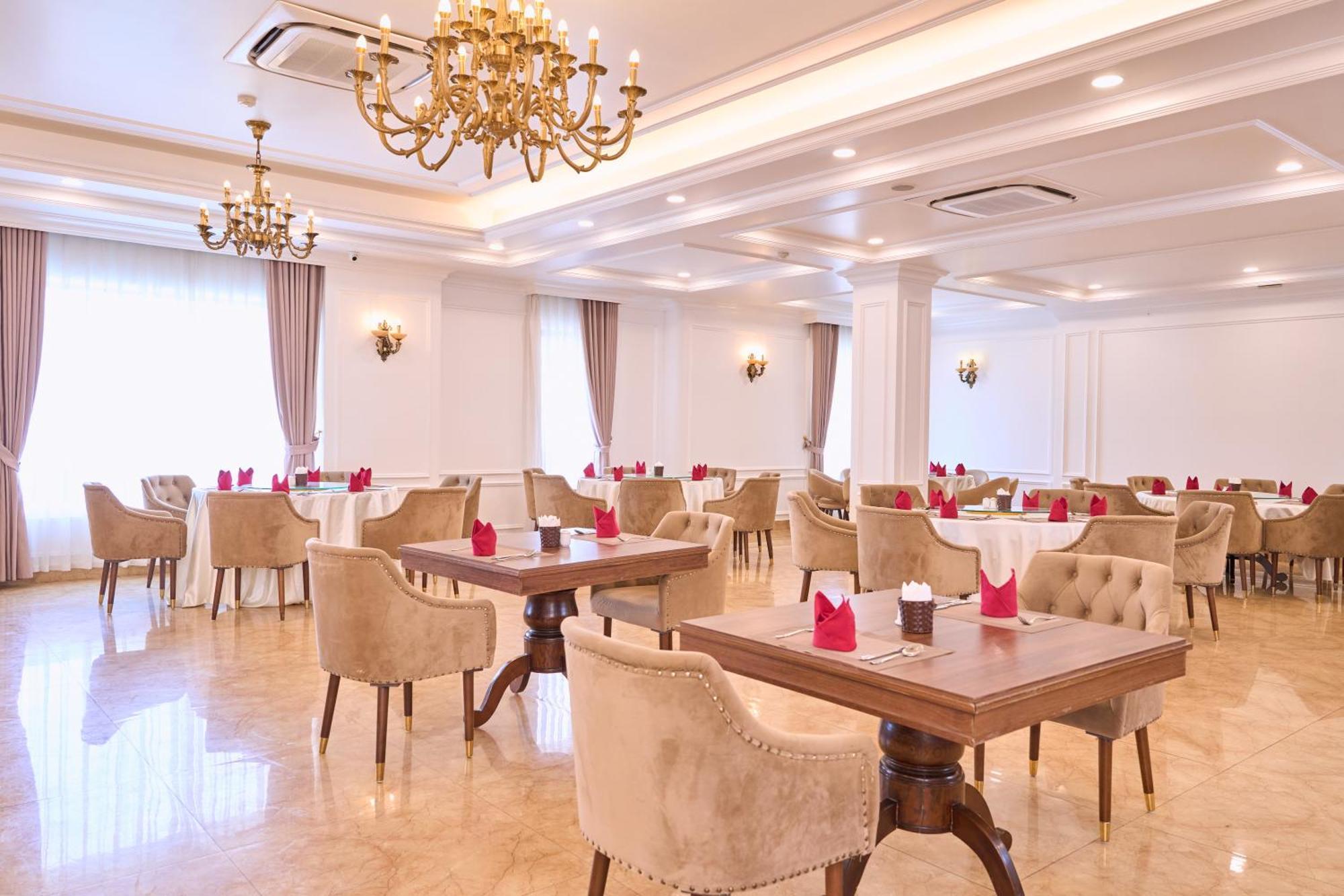 Le Haute Hotel Hai Phong Esterno foto