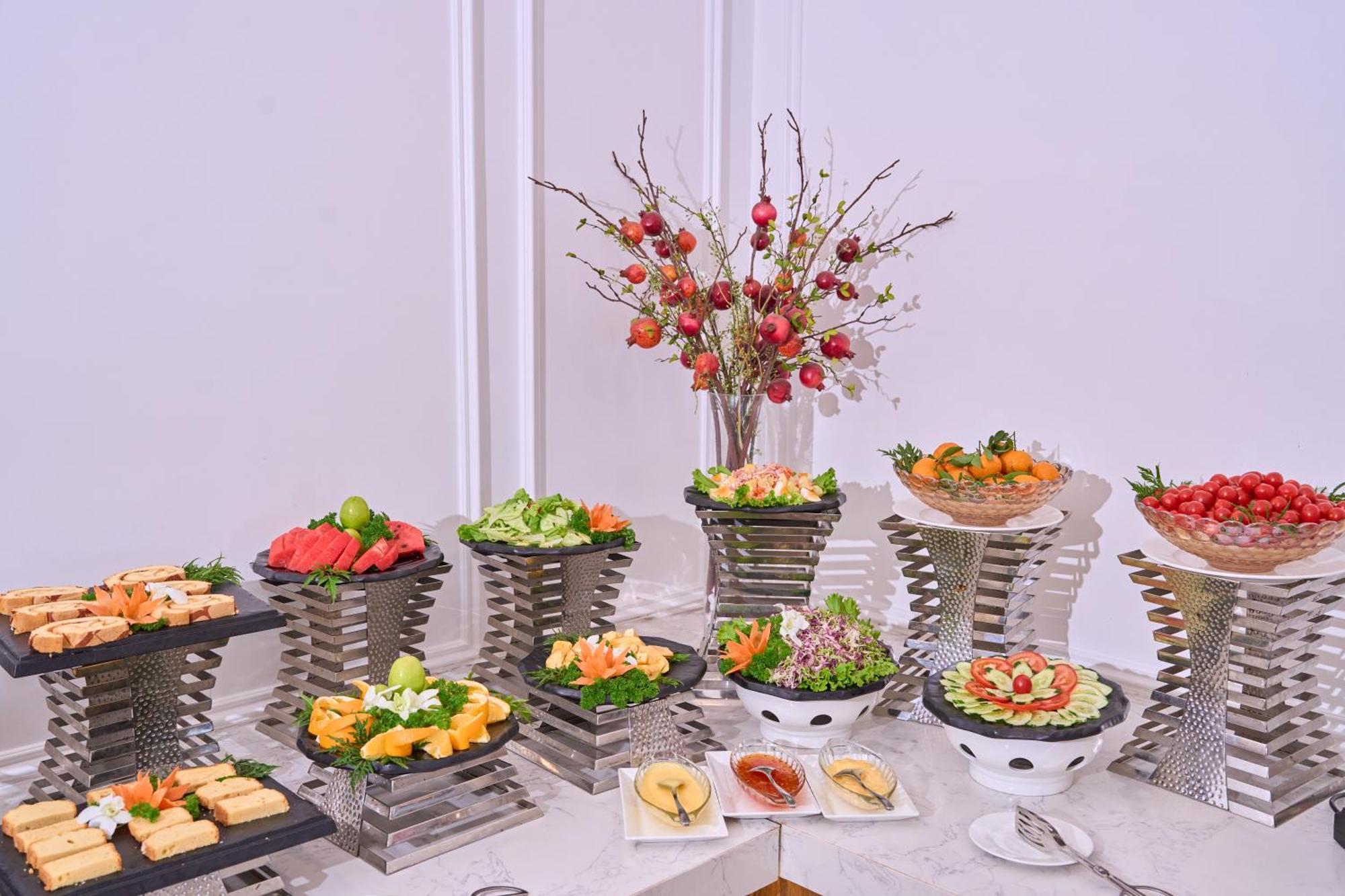 Le Haute Hotel Hai Phong Esterno foto