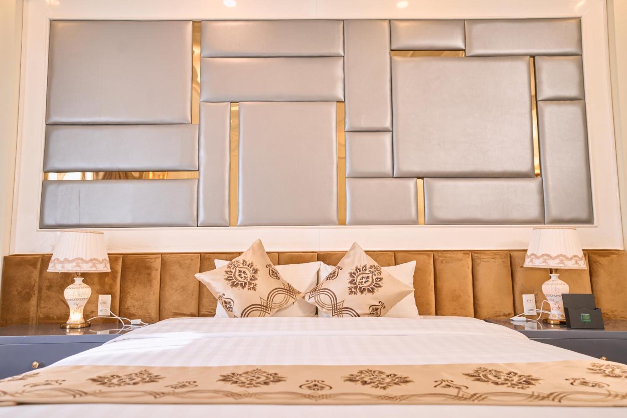 Le Haute Hotel Hai Phong Esterno foto