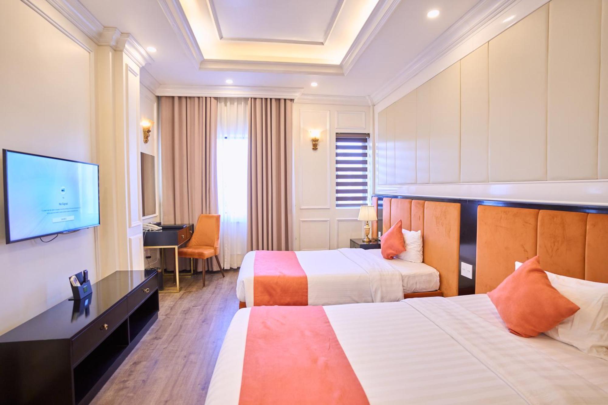 Le Haute Hotel Hai Phong Esterno foto