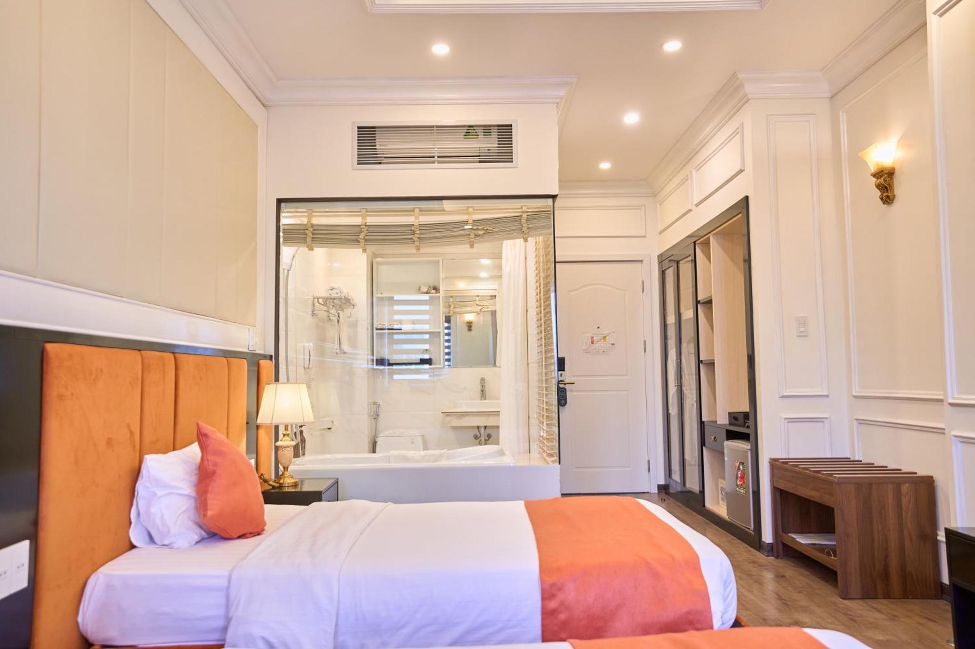 Le Haute Hotel Hai Phong Esterno foto