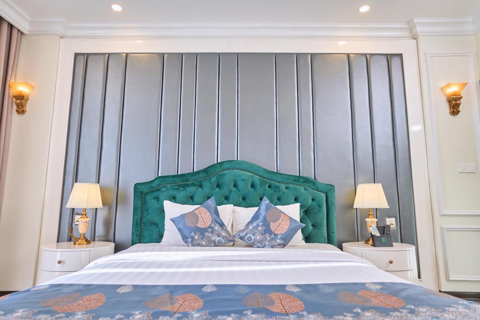 Le Haute Hotel Hai Phong Esterno foto