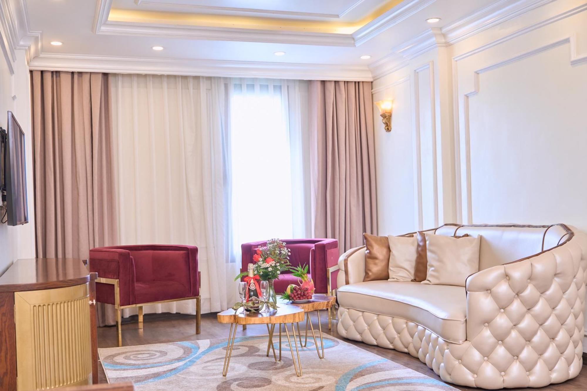 Le Haute Hotel Hai Phong Esterno foto