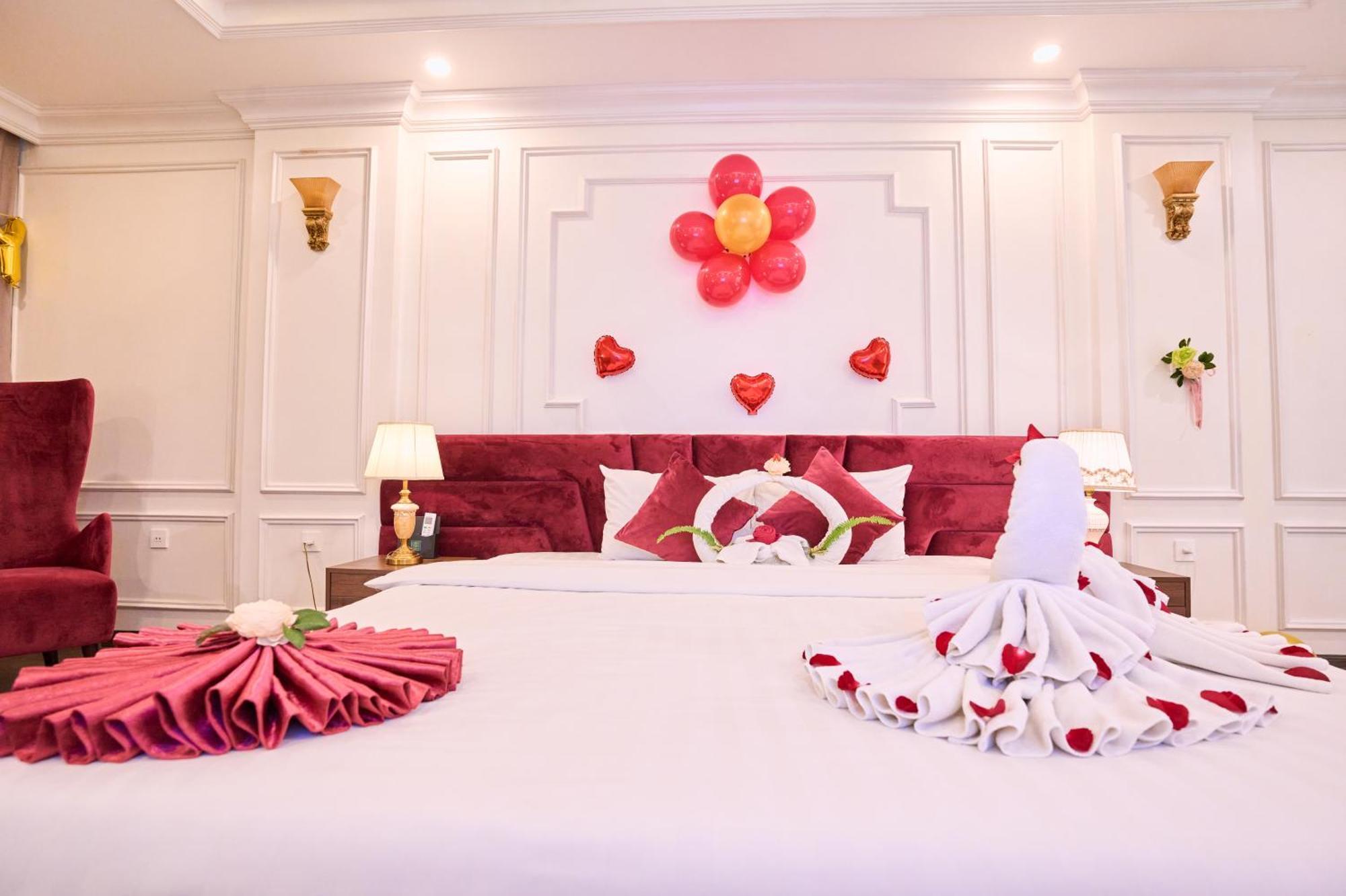 Le Haute Hotel Hai Phong Esterno foto